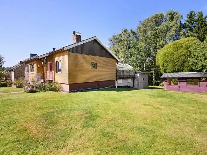 House, 7 rooms, 98 m²