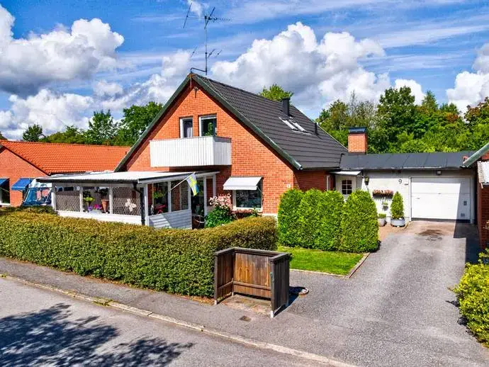 House, 5 rooms, 121 m²