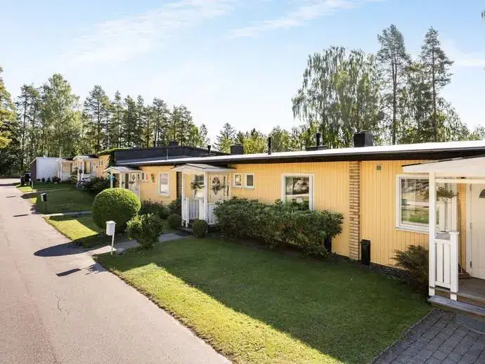 Par-/radhus, 4 rum, 93 m²
