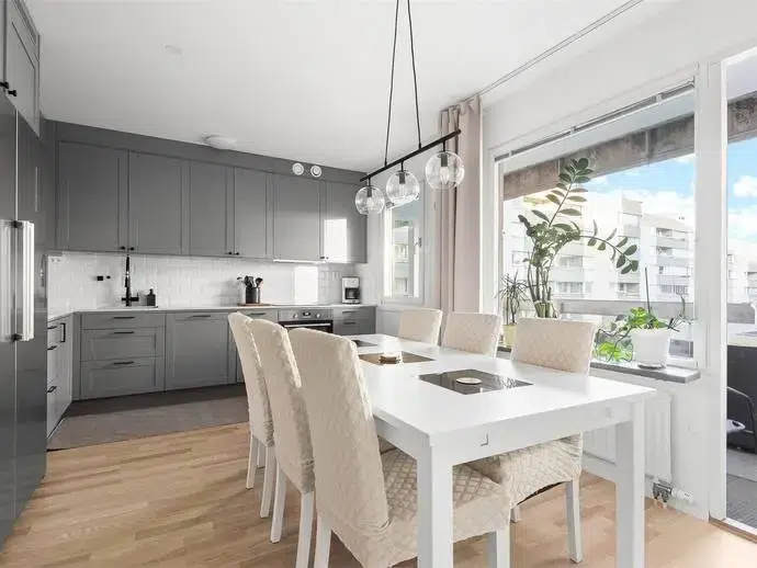 Apartment, 5 rooms, 119 m²