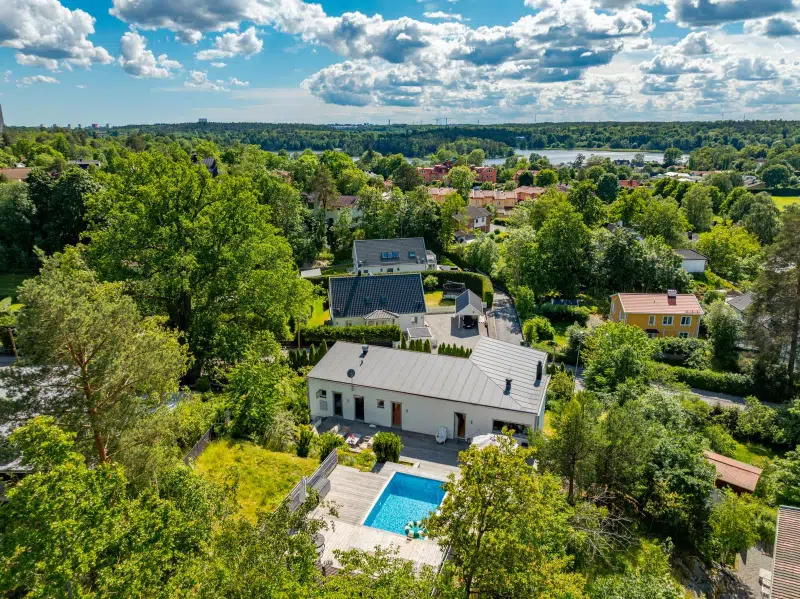Villa, 7 rum, 210 m²