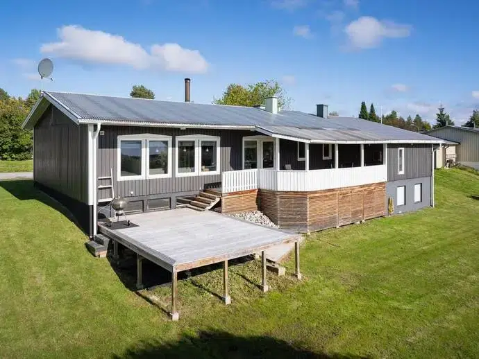 House, 7 rooms, 142 m²