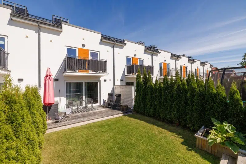 Apartment, 6 rooms, 183 m² in Mosås