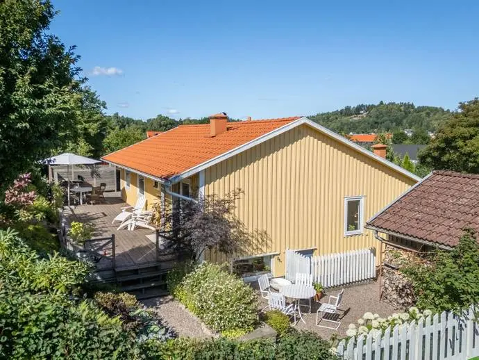 Bild 1 av 21 på Olsagårdsgatan 14