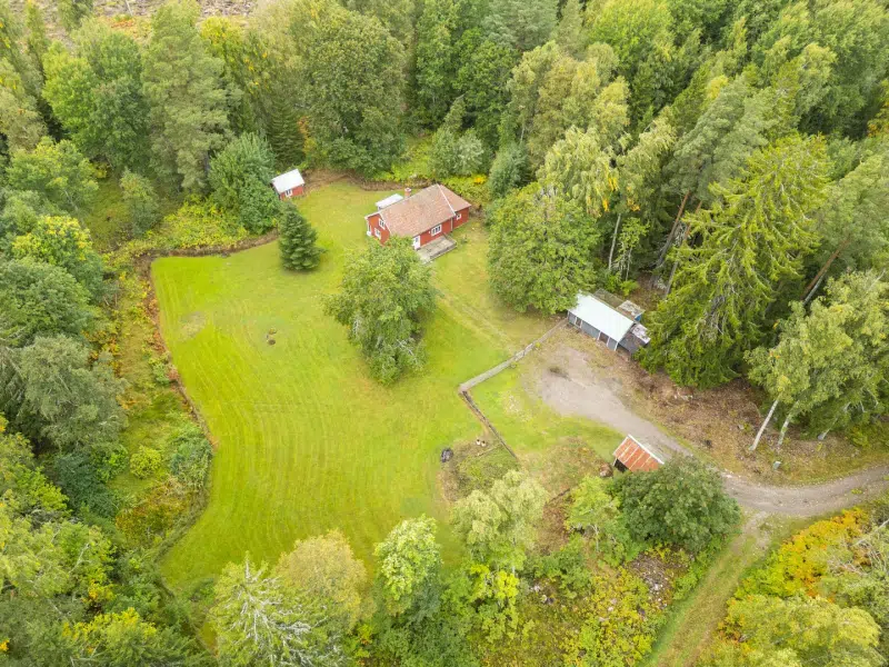 Gård, 6 rum, 108 m² i Skövde