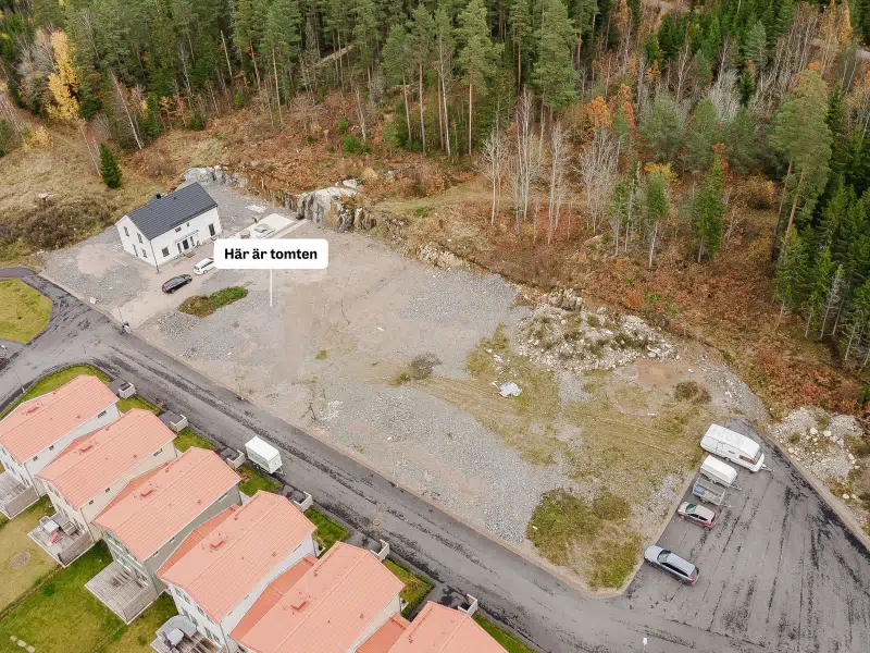 Land / plot