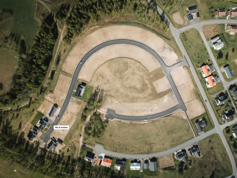 Land / plot