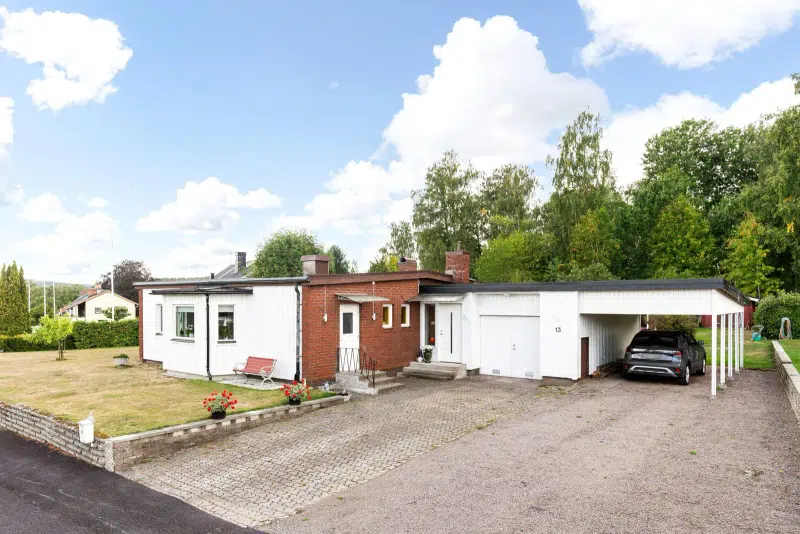 House, 4 rooms, 112 m² in Mölltorp