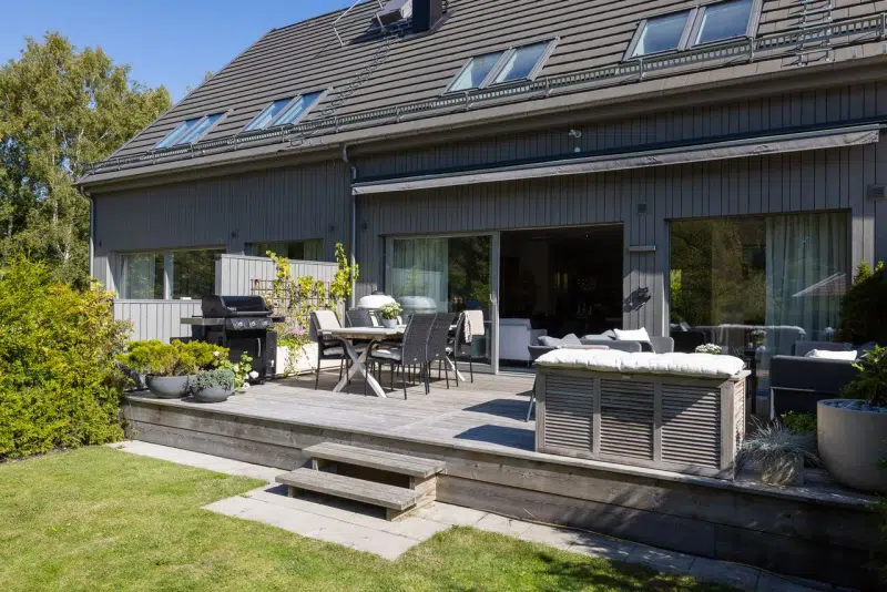 Semi-detached/terraced, 5 rooms, 140 m²
