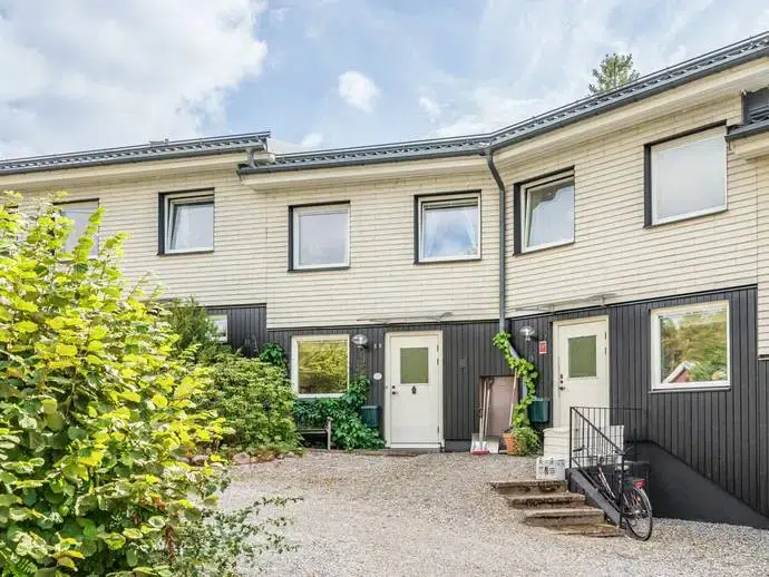 Semi-detached/terraced, 5 rooms, 105 m²