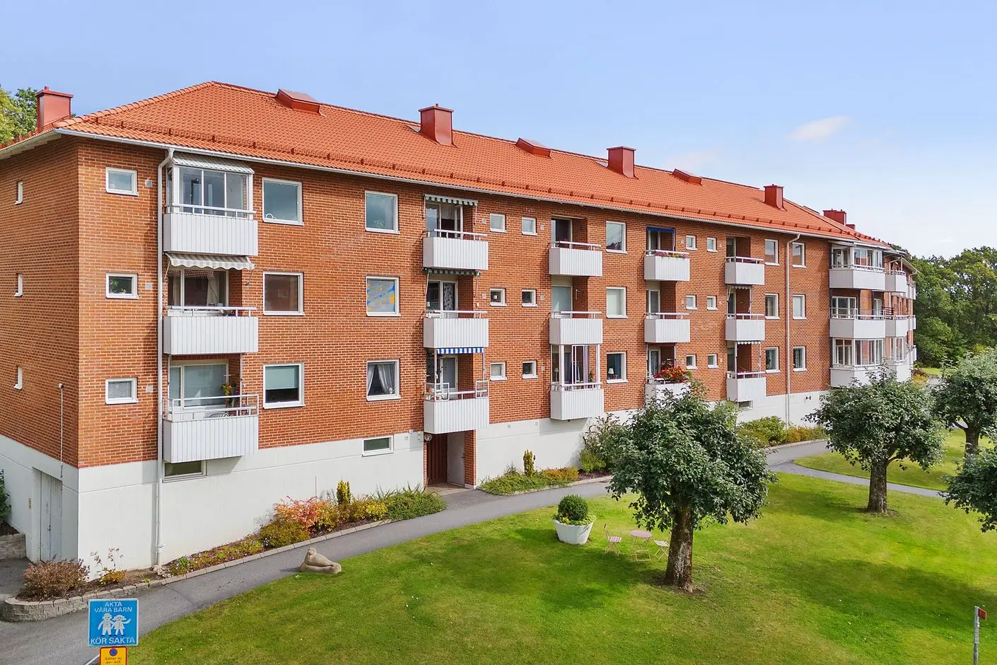 Bild 1 av 18 på Morgonbrisvägen 3a