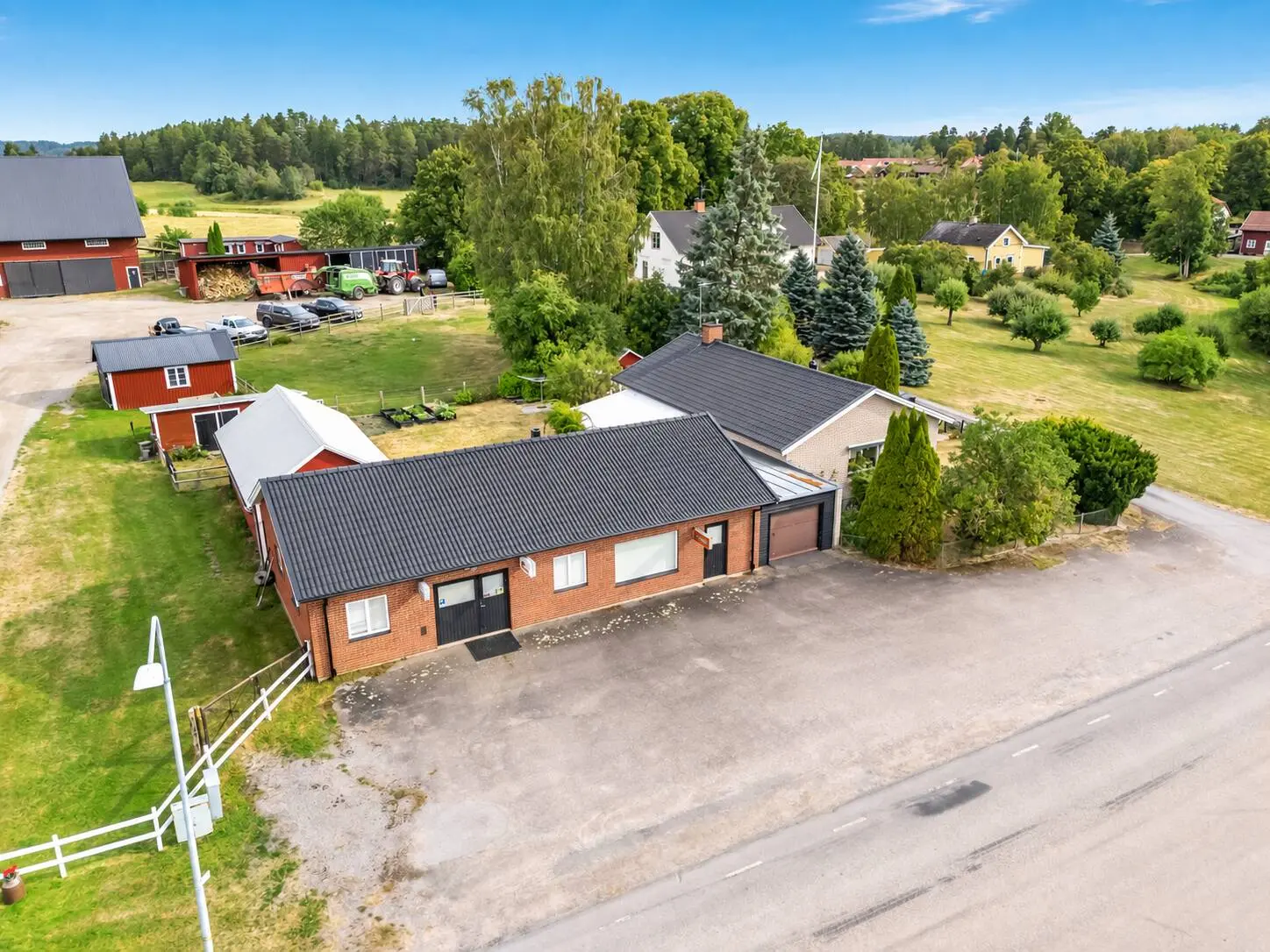 Image 1 of 16 of Balderums gård 3