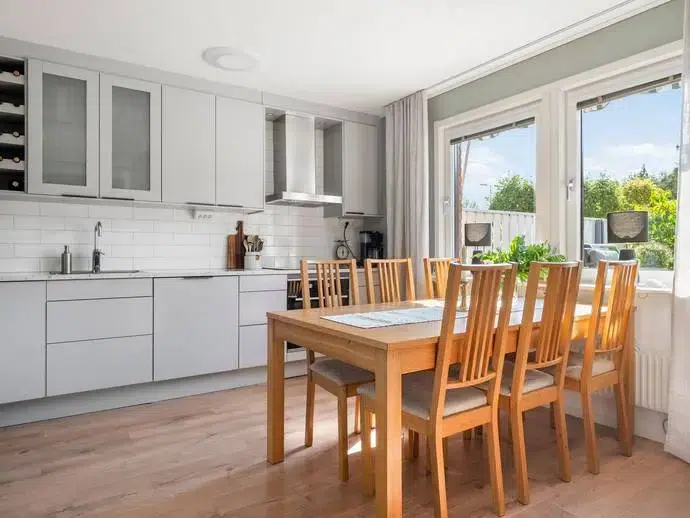 Par-/radhus, 4 rum, 104 m²