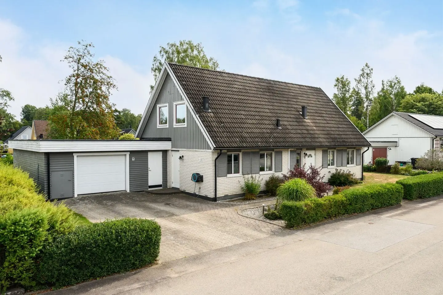 Bild 1 av 36 på Syrenvägen 3