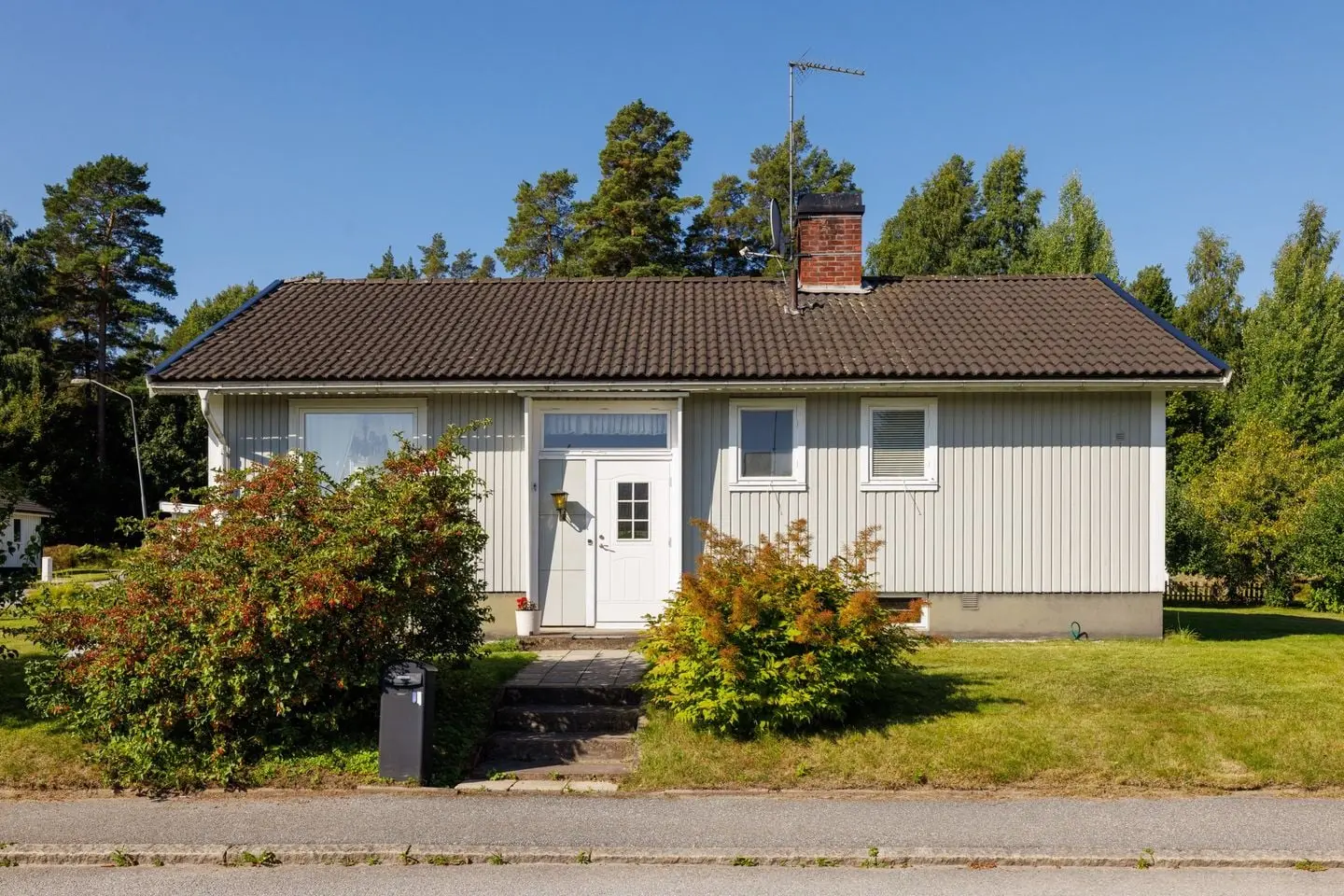 Image 1 of 31 of Åsgatan 3