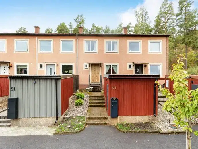 Semi-detached/terraced, 4 rooms, 116 m²