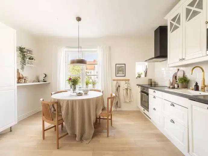 Apartment, 2 rooms, 67 m²