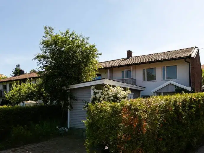 Par-/radhus, 5 rum, 105 m²