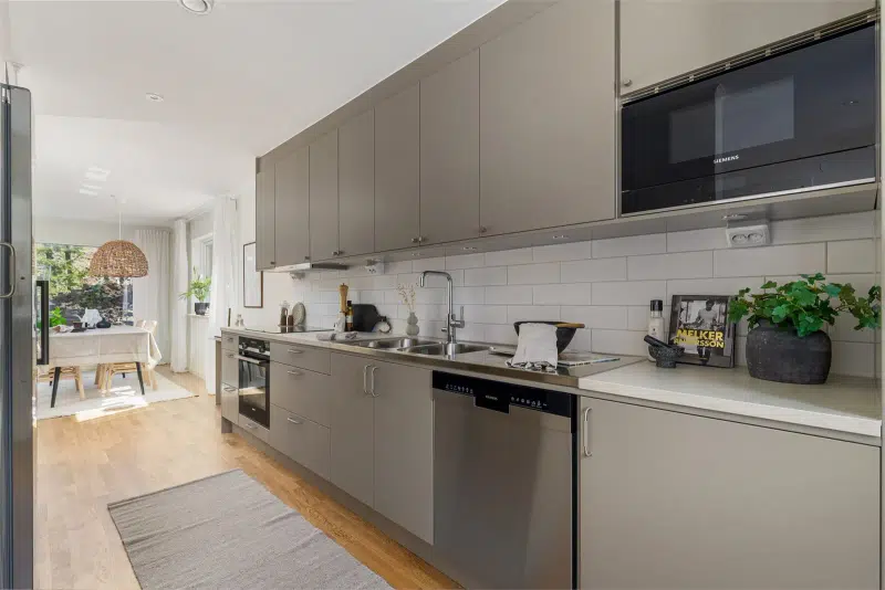 Apartment, 5 rooms, 100 m²