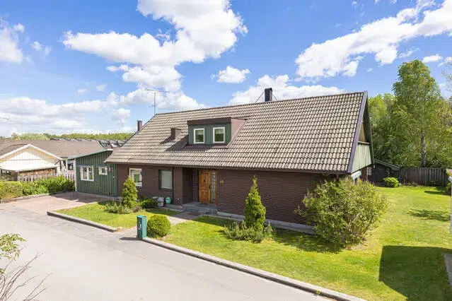 House, 6 rooms, 300 m² in Upplands Väsby