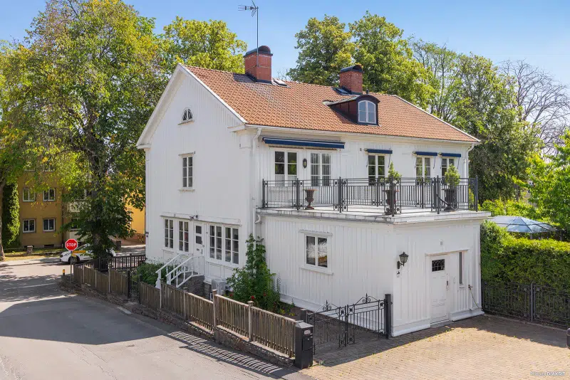 House, 9 rooms, 274 m² in Västra Götaland