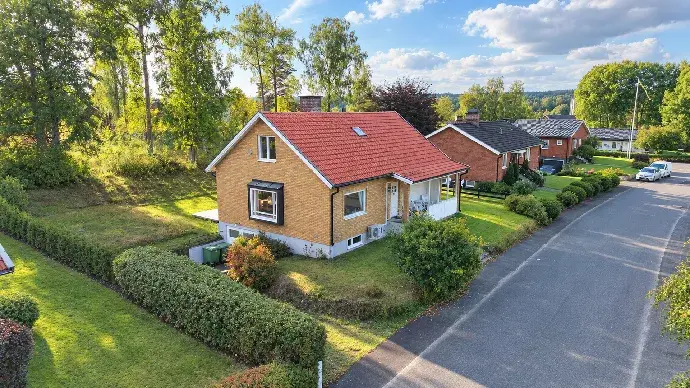 Image 1 of 4 of Ringvägen