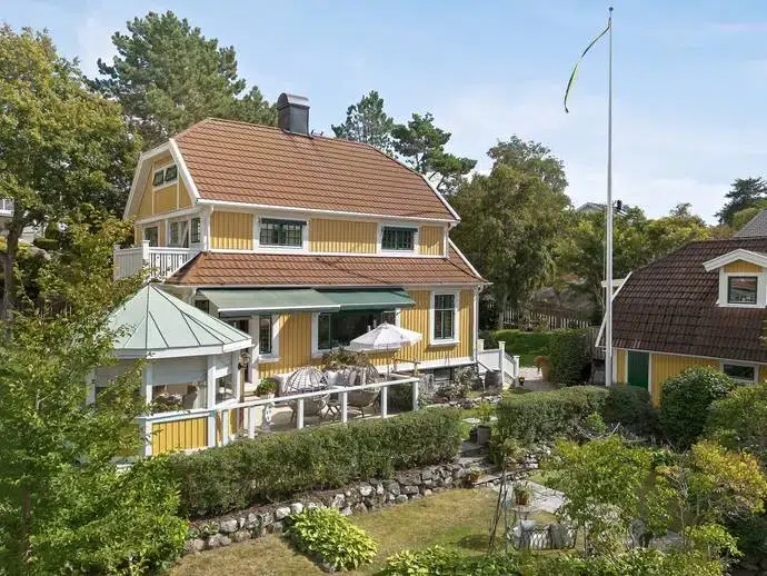 House, 9 rooms, 185 m²