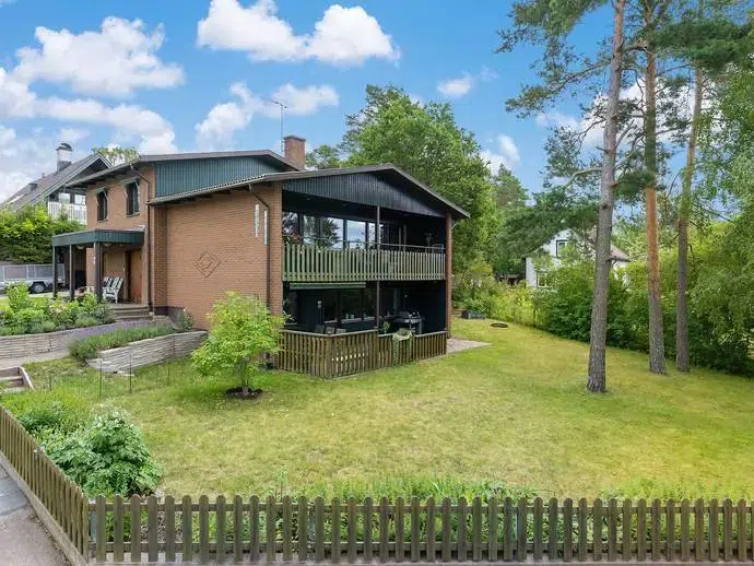 House, 7 rooms, 152 m²