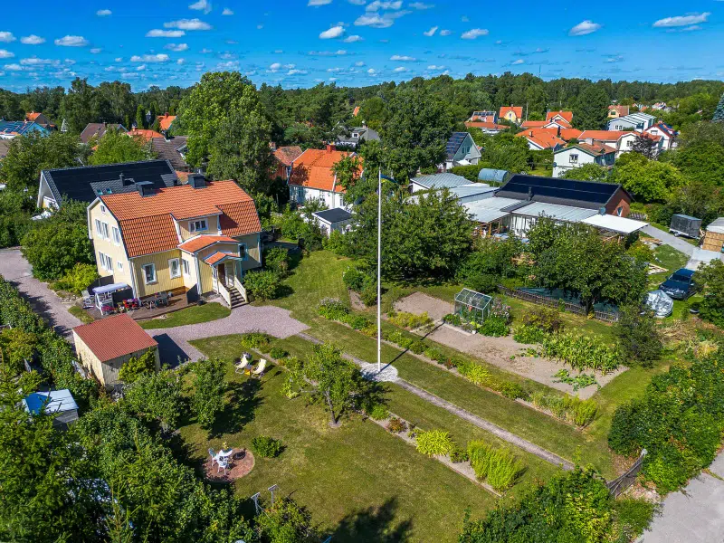 House, 6 rooms, 140 m² in Uppsala
