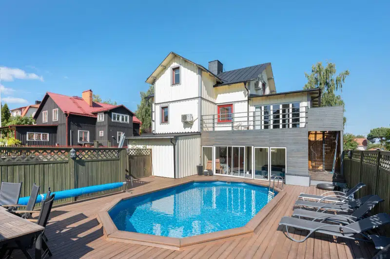 Villa, 7 rum, 319 m² i Sandviken