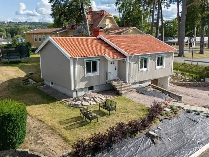 House, 6 rooms, 106 m²