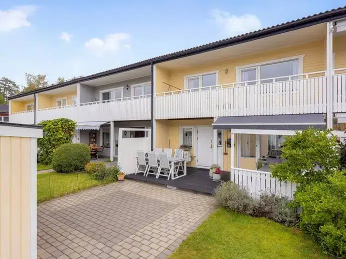 Par-/radhus, 5 rum, 133 m²