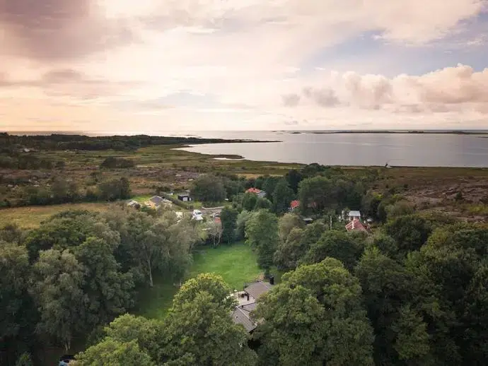 Land / plot