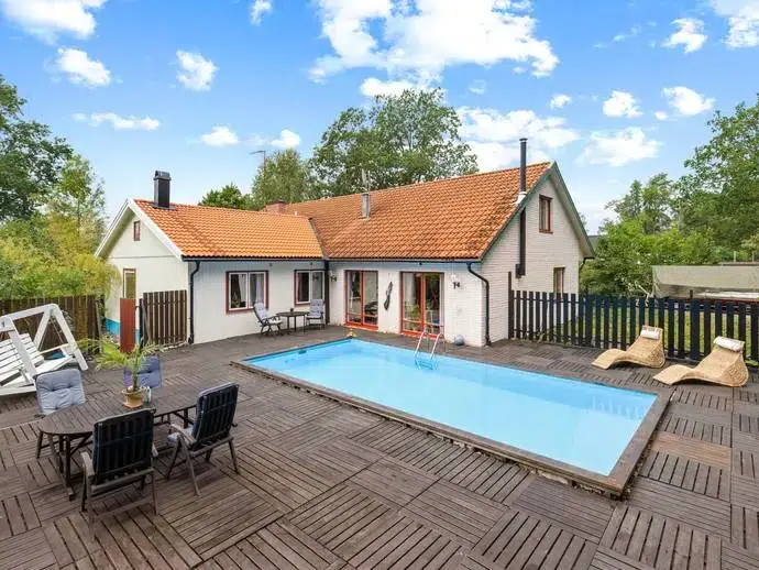 Villa, 8 rum, 206 m²
