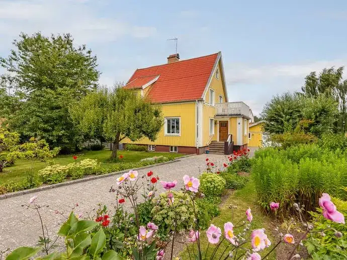 House, 8 rooms, 172 m²