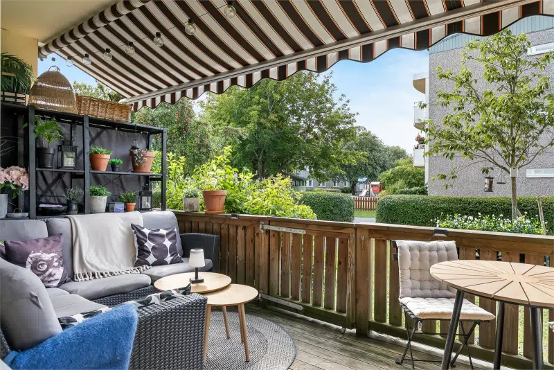 Apartment, 5 rooms, 107 m²