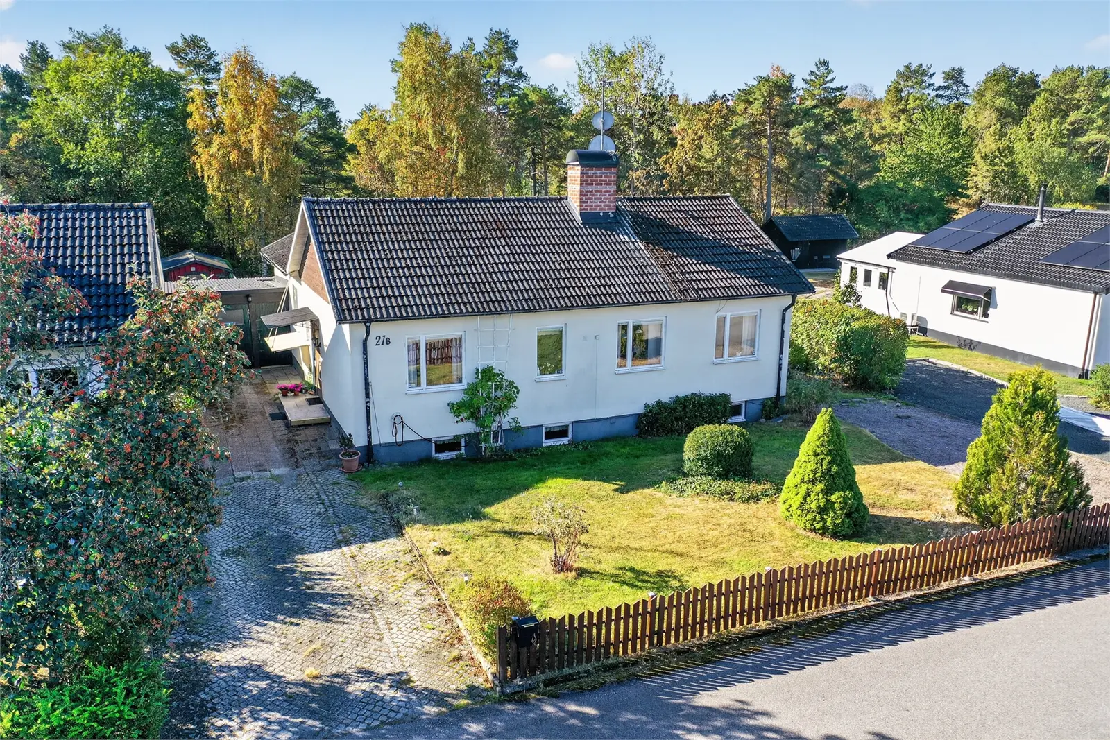 Bild 1 av 6 på Bergvägen 21B