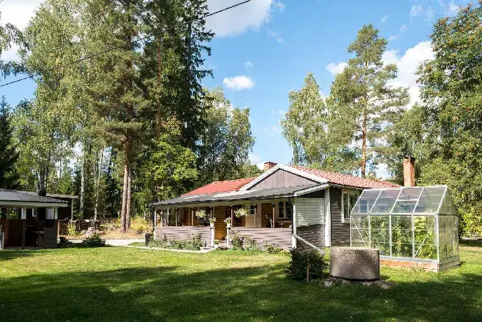 House, 7 rooms, 83 m² in Heby