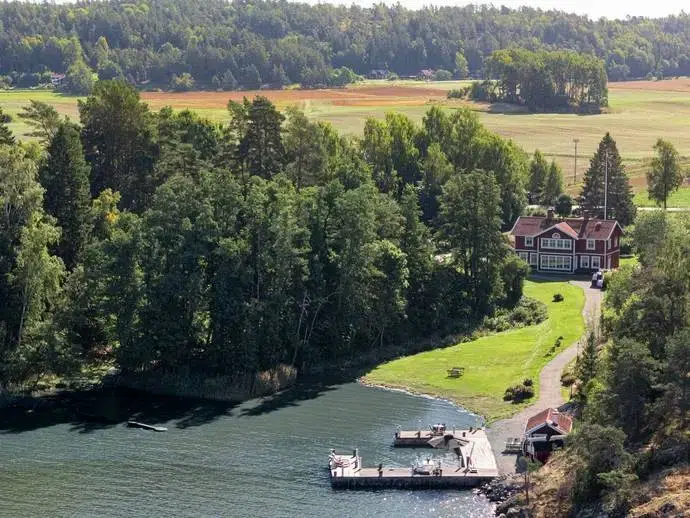 Villa, 7 rum, 270 m²