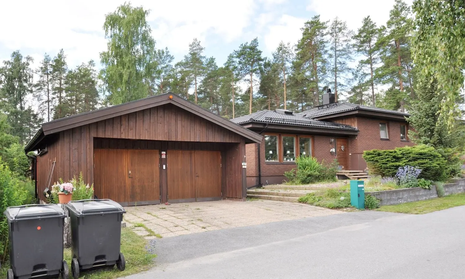 Image 1 of 20 of Älgvägen 9