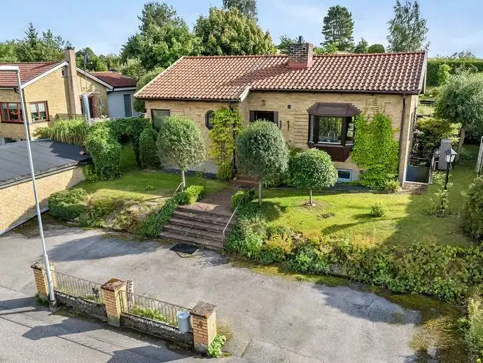 Villa, 4 rum, 128 m²
