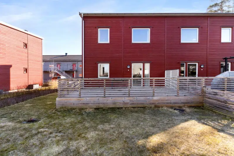 Par-/radhus, 5 rum, 117 m² i Lilla Edet