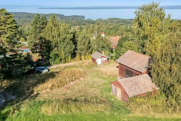 Bild 1 av 11 på Smibacksvägen 20