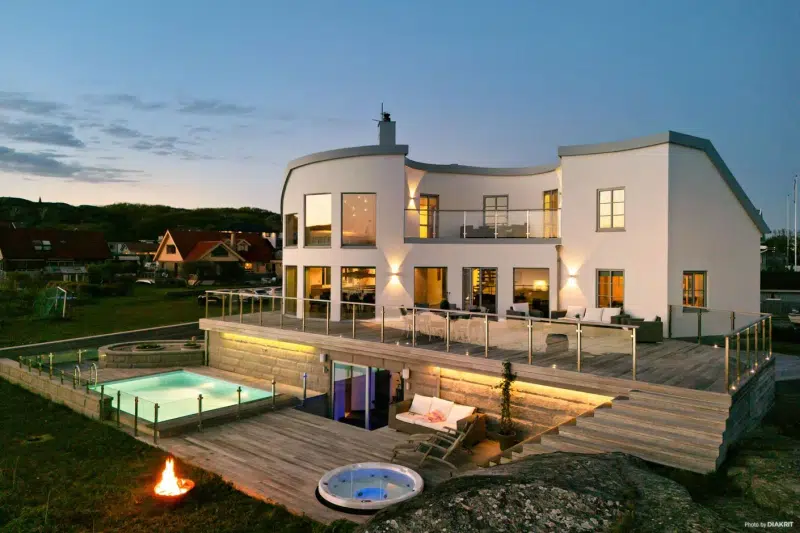 Villa, 11 rum, 260 m² i Öckerö