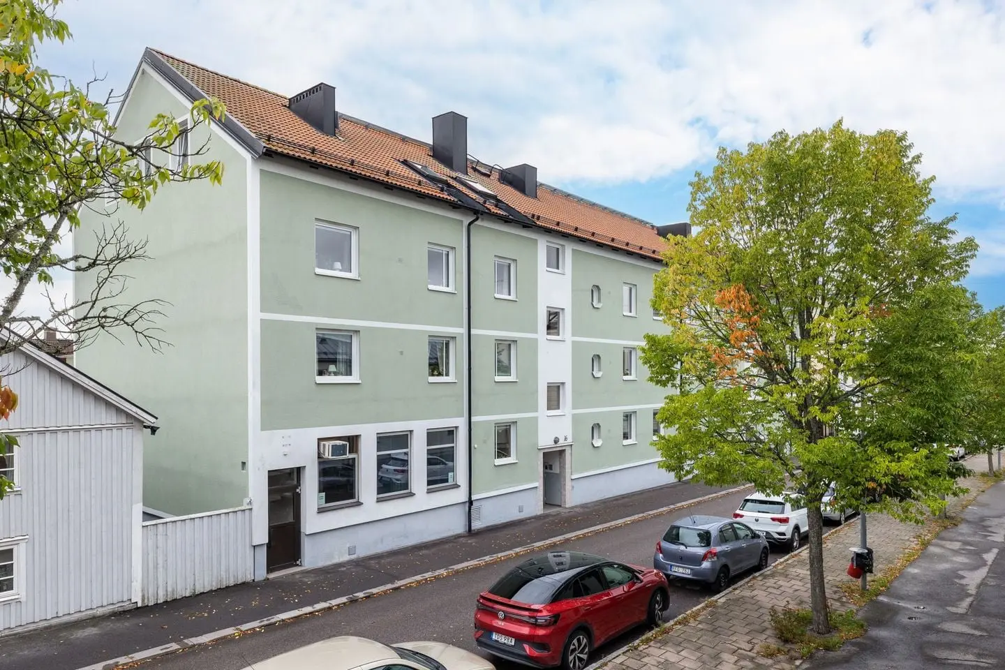 Image 1 of 35 of Hallströmsgatan 16