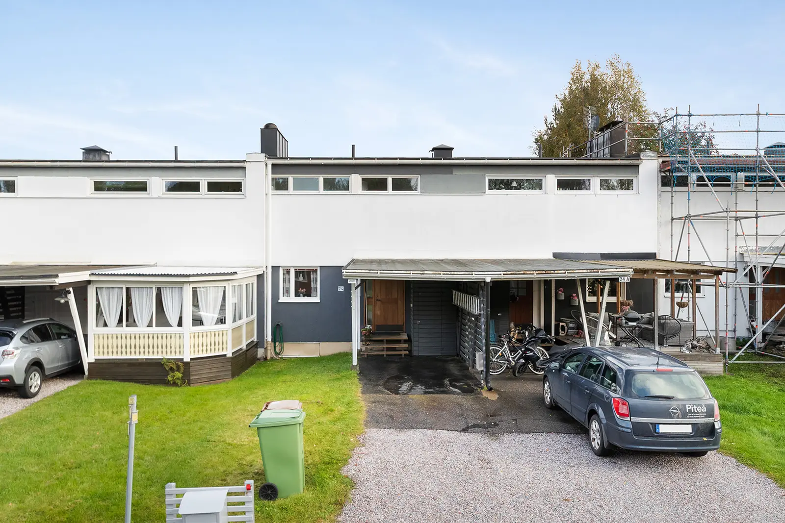 Bild 1 av 22 på Radhusvägen 24B