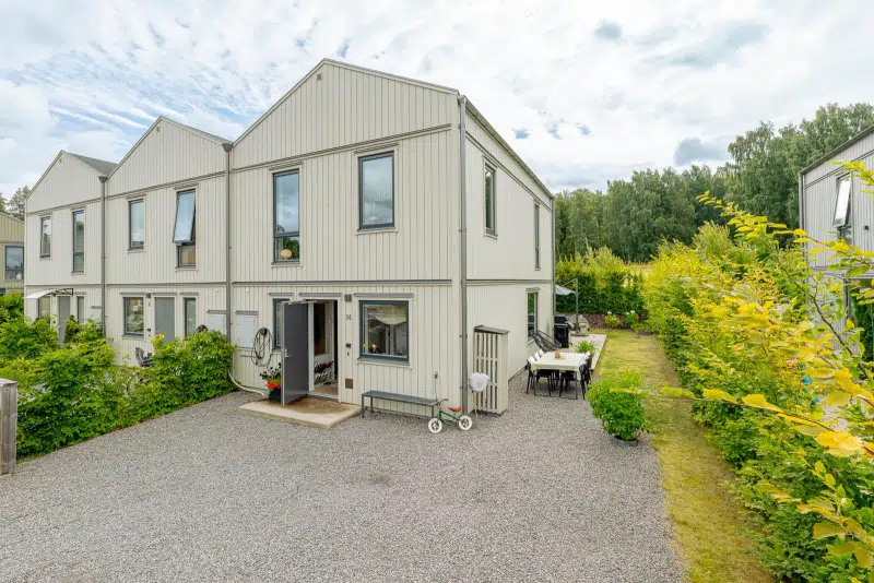 Semi-detached/terraced, 5 rooms, 99 m² in Eskilstuna