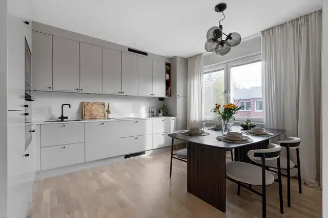 Apartment, 3 rooms, 81 m² in Salem