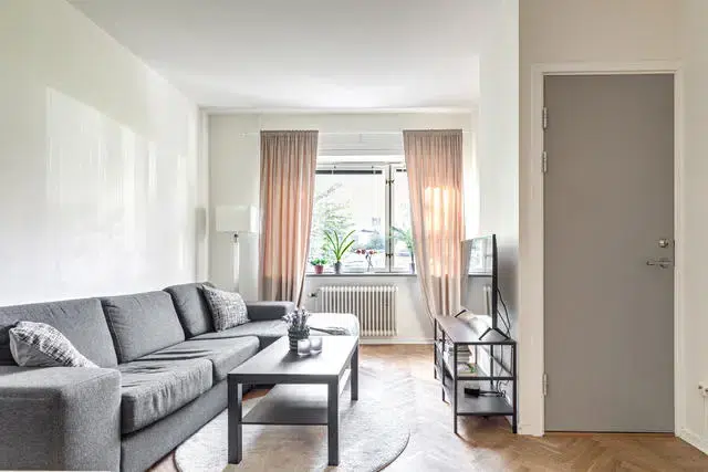 Apartment, 2 rooms, 38 m² in Södertälje