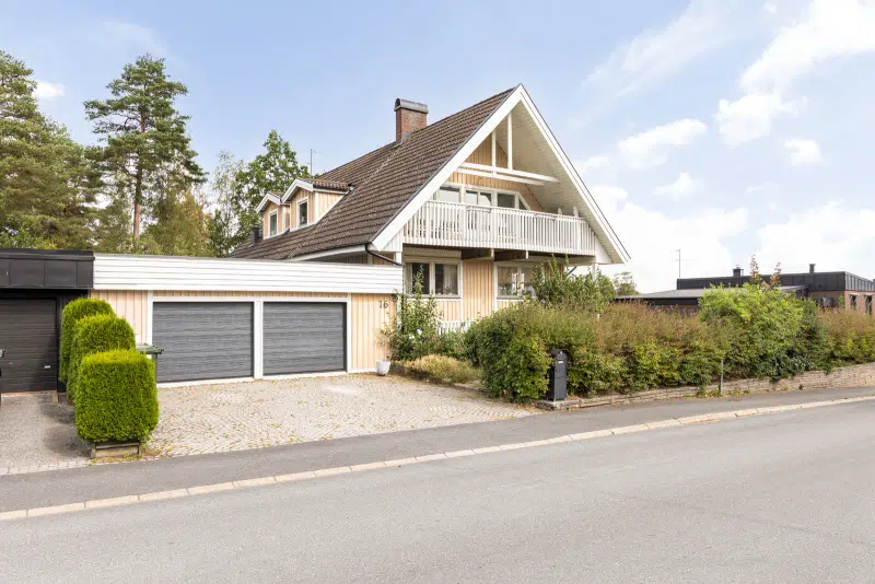 Villa, 8 rum, 214 m² i Tenhult